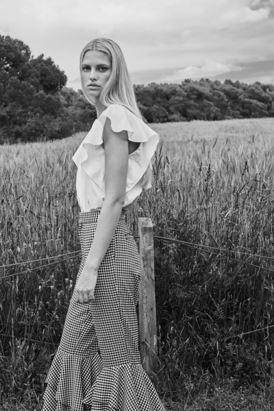 "Cropfield" Fashion Editorial para KOOSS Magazine